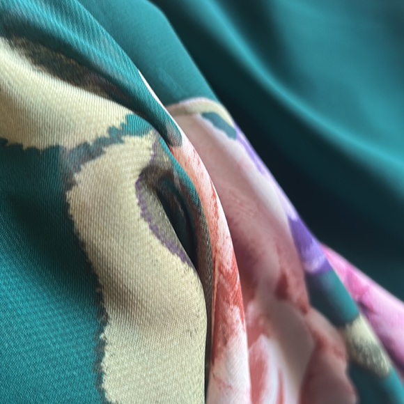 Brand: ricarica, Earth green tone with attached ropes and floral look - Picture 3 of 3